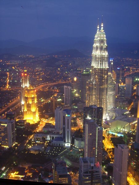 KL's Twin Towers At Night