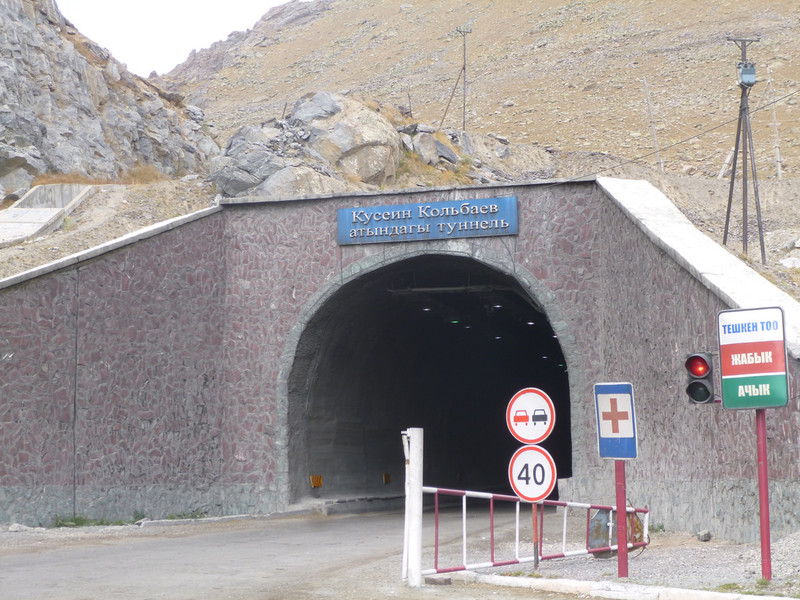 تونل ۳ کیلومتری مرگ 