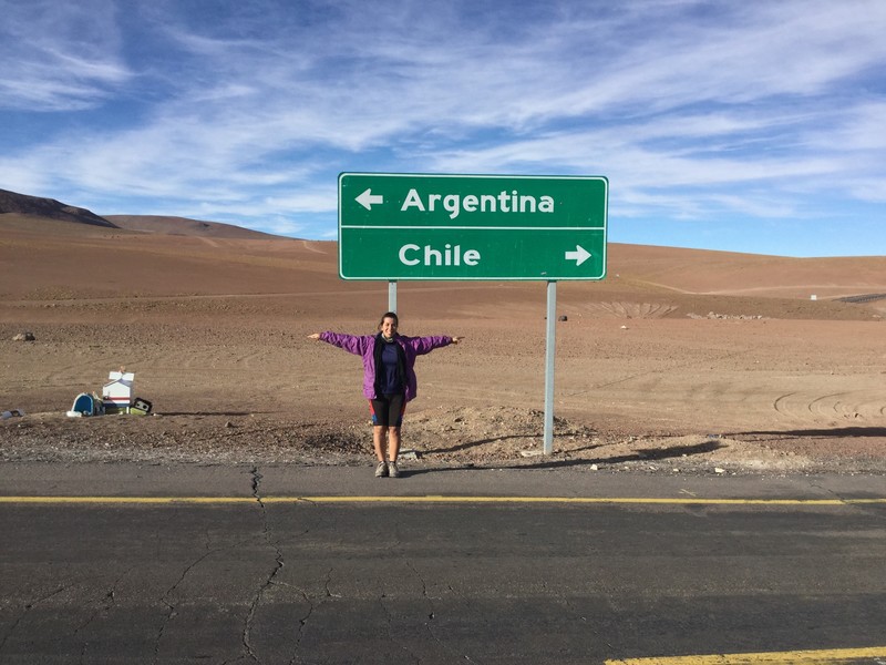 مرز بين ارژانتين و شيلي فقط دو قدم 