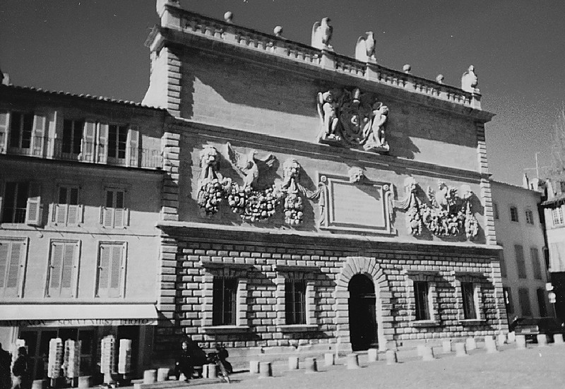 Papal administrative HQ while 7 Popes lived 'in exile' in Avignon 1309-1377