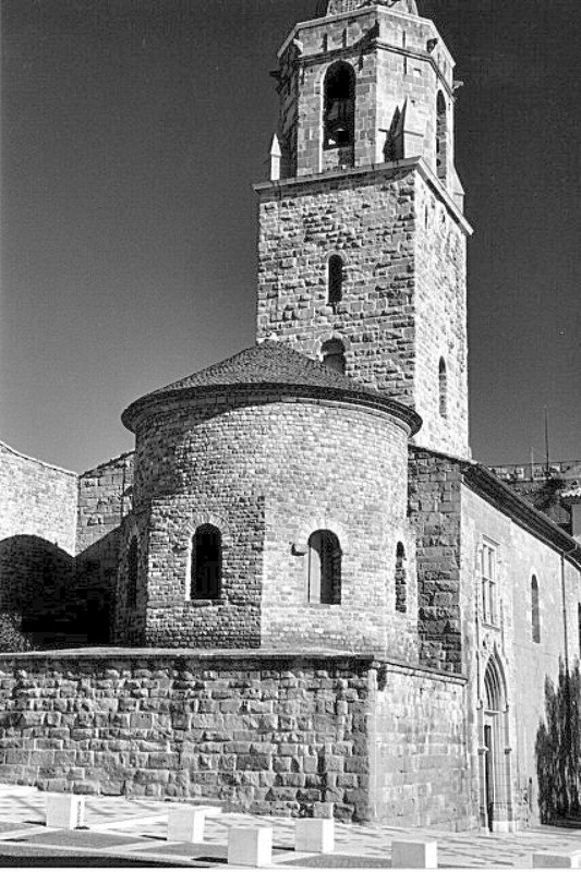 romanesque cathedral, Frejus, whose baptistry is the oldest existing building in France ..