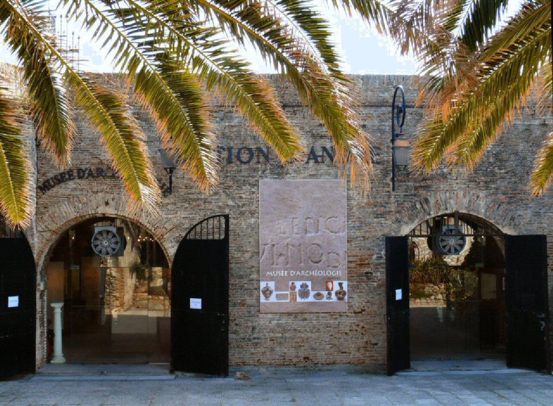 The small Archaeological Museum is built into the Saint Andre bastion of the original fortifications.
