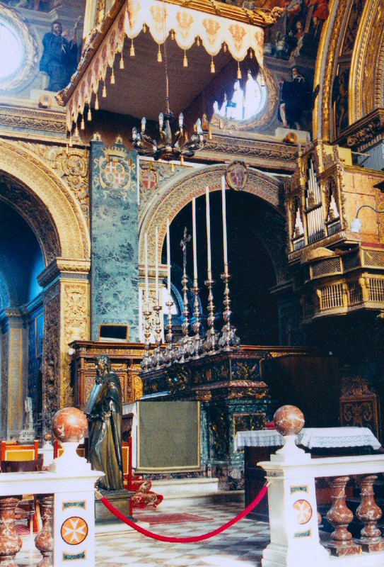 side view of the altar