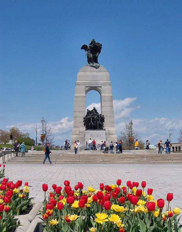 Tulips at the Memorial to two World Wars, Korea, Afghanistan, and peacekeeping