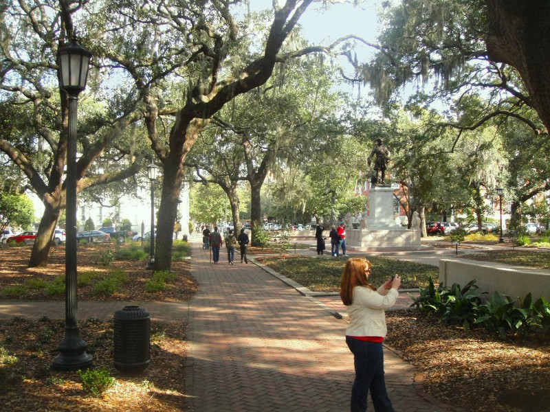 It's a peaceful place where the “park bench” scene from ''Forrest Gump'' was filmed.