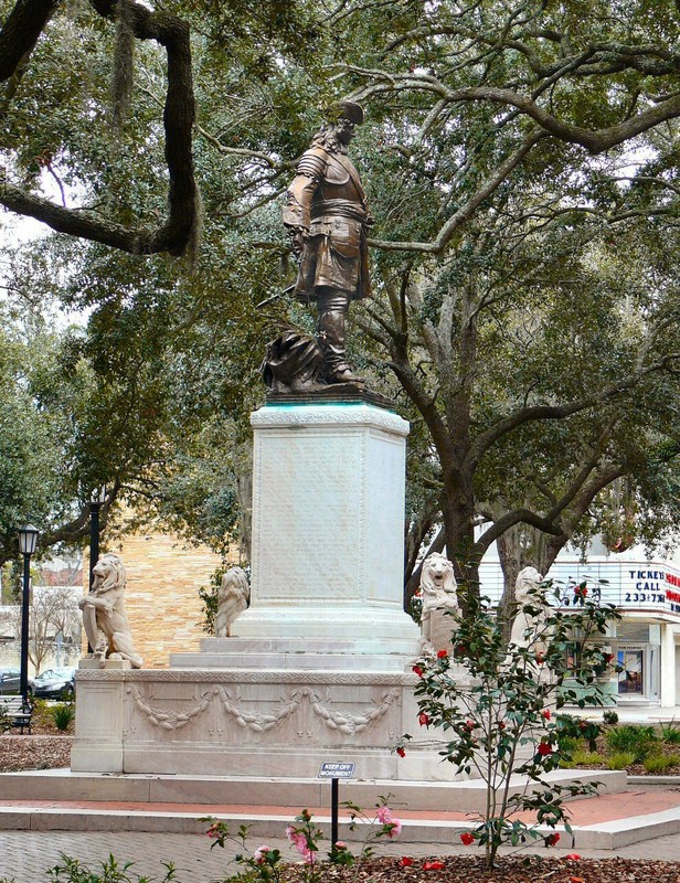 The bronze statue of General Oglethorpe faces southward, toward the Spanish enemy.