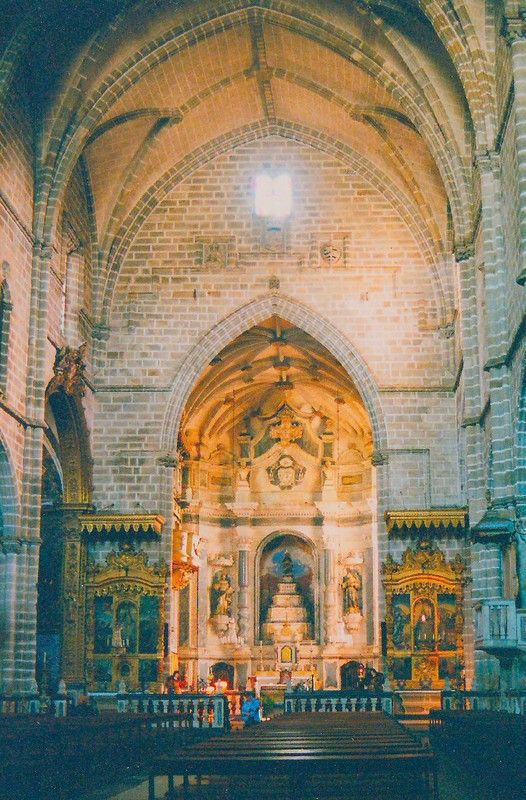 inside São Francisco (St Francis) church