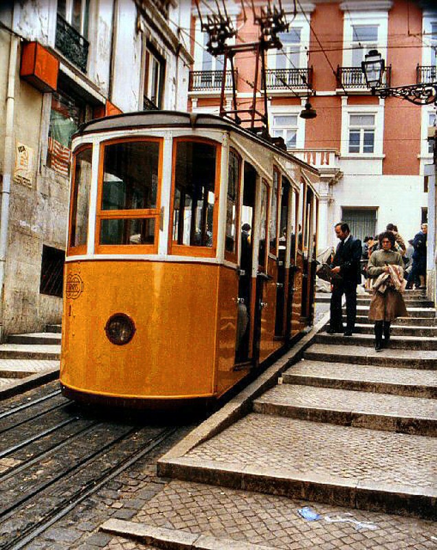 A funicular tram running up to the Cathedral, similar to San Francisco's cable cars
