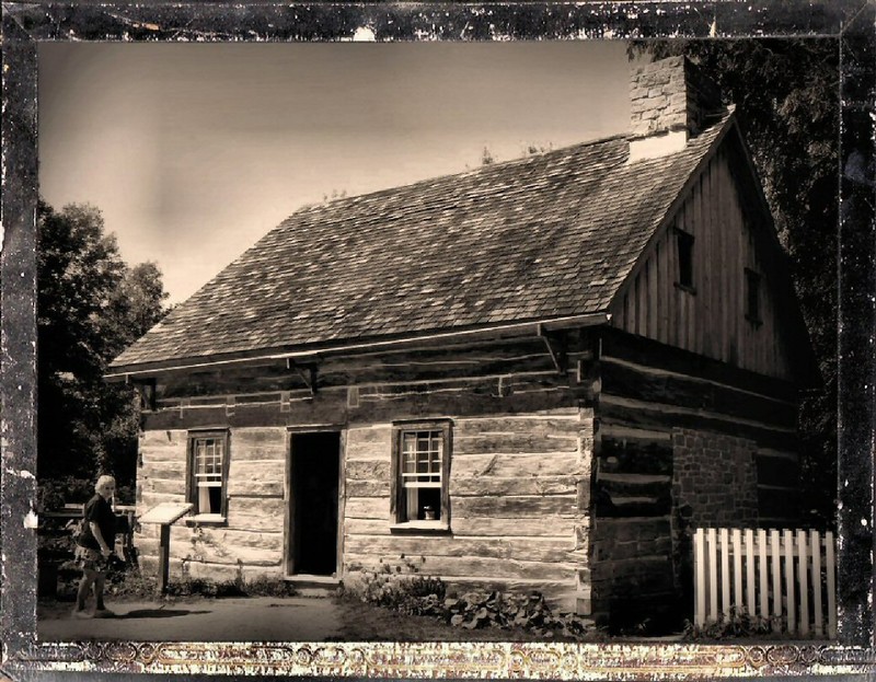 the Ross farmhouse (early 1800s) shown as an early Daguerrotype