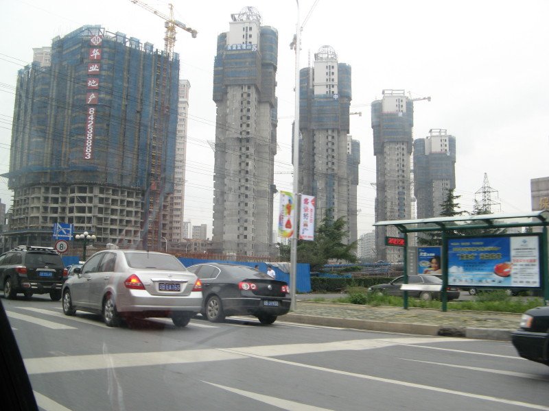 More apartments being built in Dalian