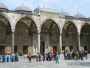 Cour principale Mosquée Bleue