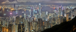 night-view-of-victoria-harbour-from-victoria-peak