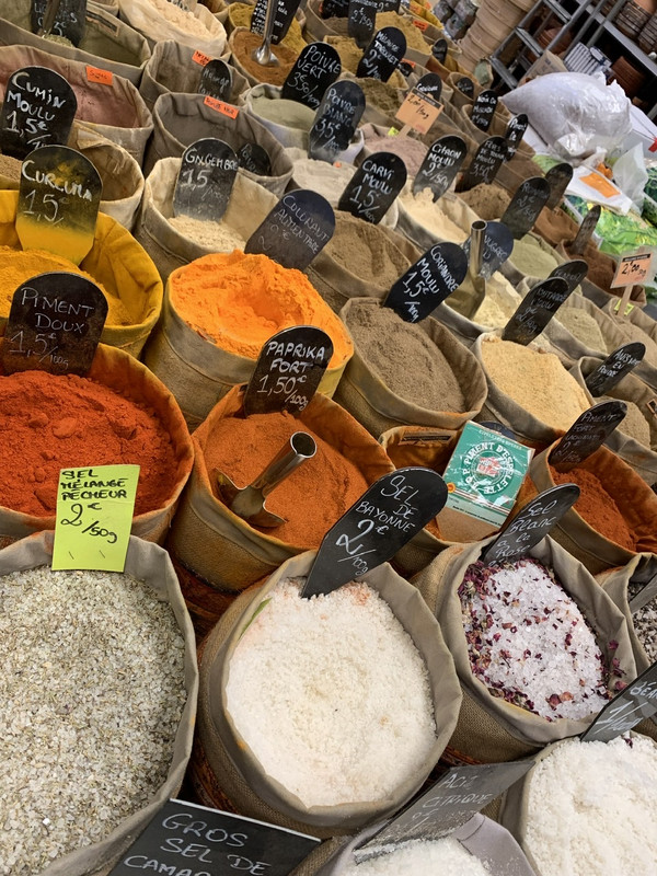 Spices everywhere - great aroma!