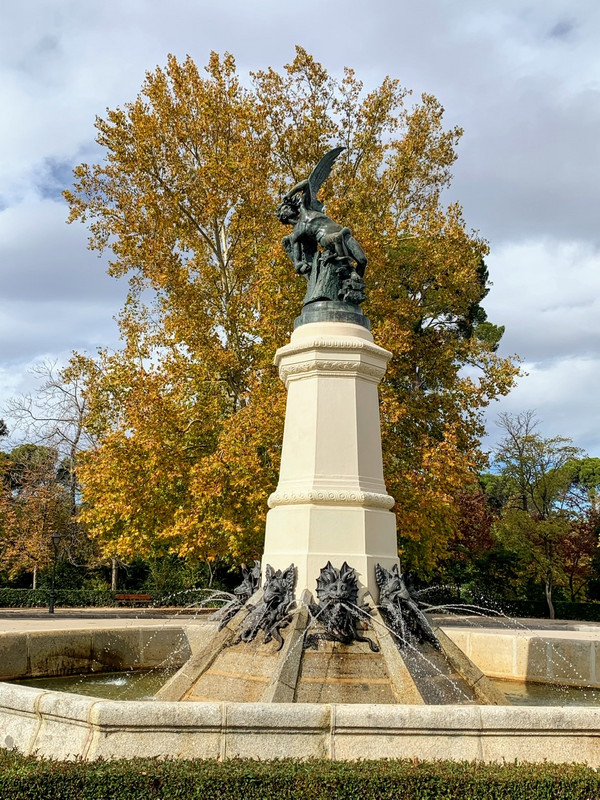 Statue of the Fallen Angel - Retiro Park