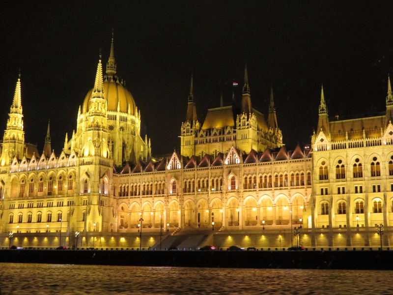 parliment from the boat
