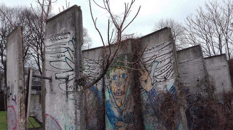 Berlin Wall grafitti