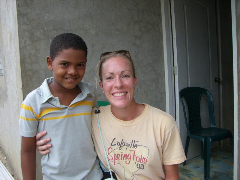 Dominican kids loved hanging out with us! 