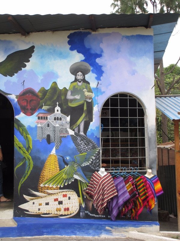 Mural on the outside of an artist's studio in San Juan