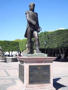 VICENTE GUERRERO monument