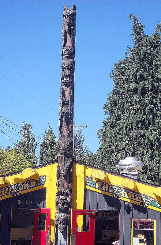 bl - Better view of totem pole