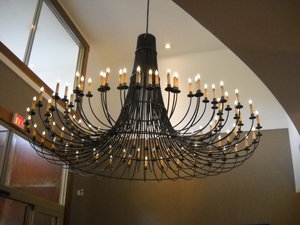 lh - Unique chandelier at the entrance