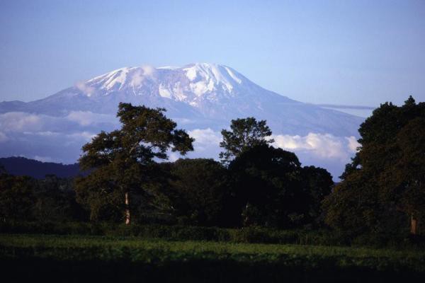 Kilimanjaro trekking