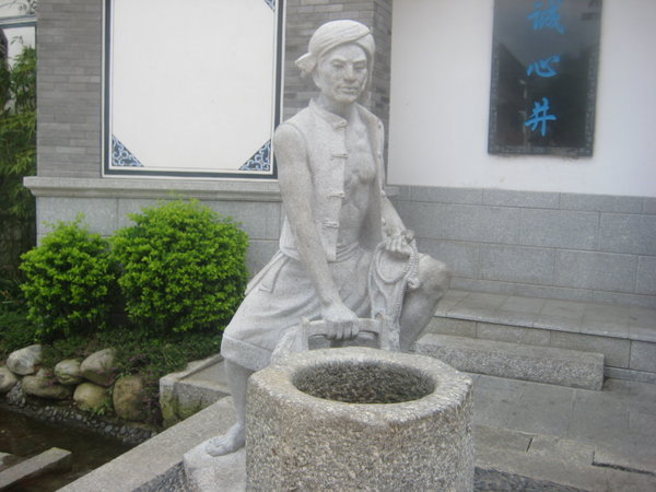 Statue in Dali