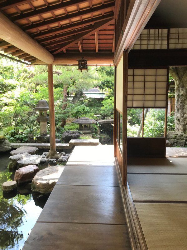 A tea house in Kenroku-en garden