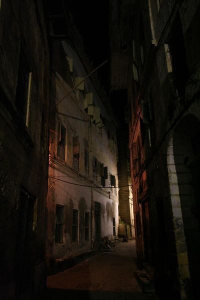 Stonetown's alleyways at night