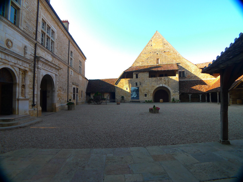 Château Courtyard 
