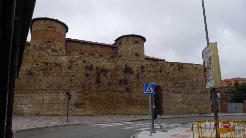 Roman walls, Leon