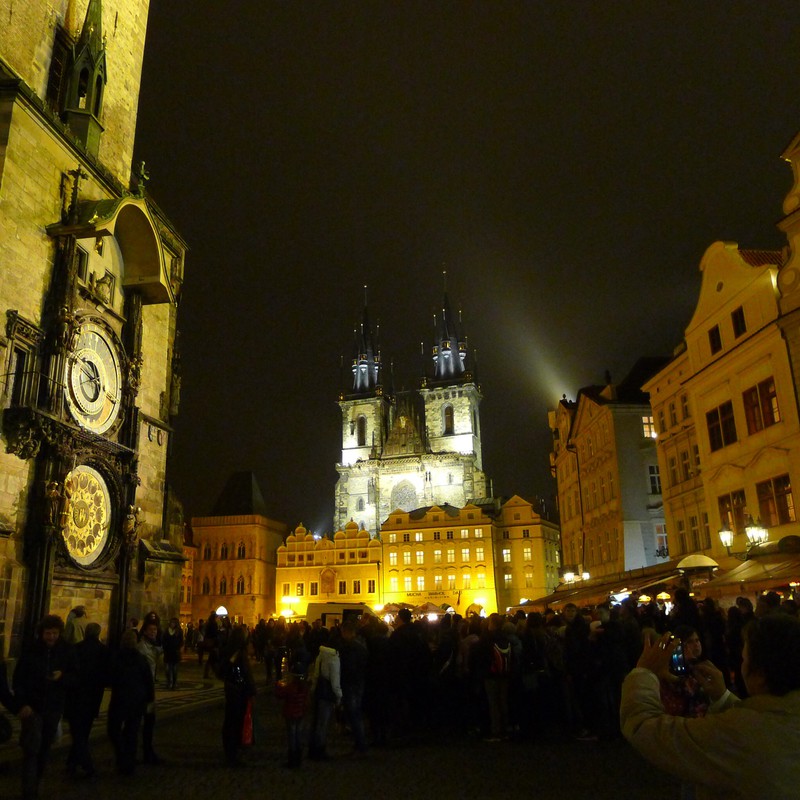 Crowd waiting for the clock to chime, The Square, Old Town, Prague