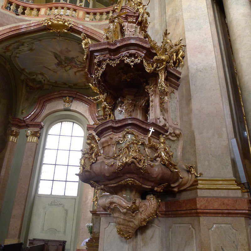 The Pulpit, a little overdressed.