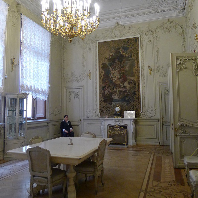 The small dining room off the Malachite Room.