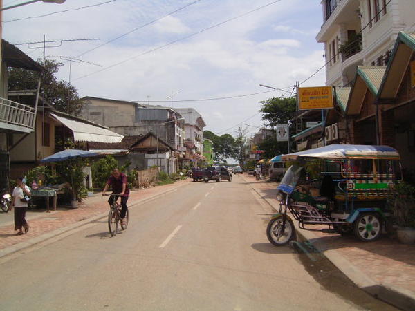 More Vientiane streets