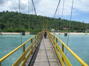 Suspension bridge between Nusa Lembongan and Nusa Ceningan