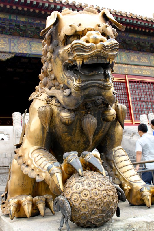 Statue in the Forbidden City