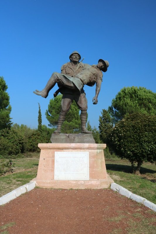 Statue of Ottomon soldier carrying a wounded Australian