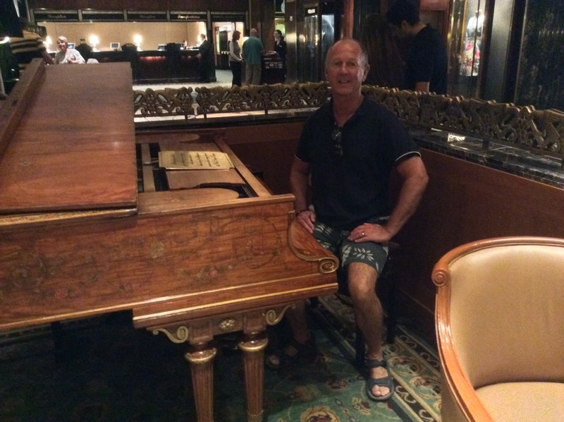 Bazi sat at Cole Porters piano at The Waldorf Astoria