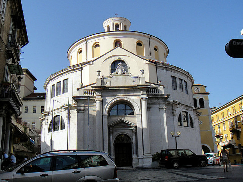 St Vitus kilisesi