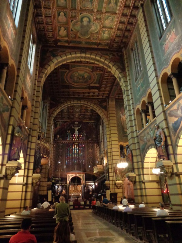 Inside the beautiful São Bento monastry with Gregorian chanting