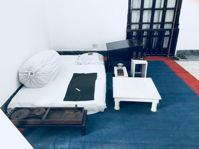 His bedroom, Ghandi Smitri