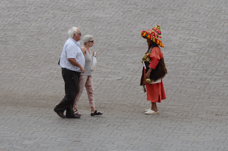 Strassenkünstler auf Kundenfang