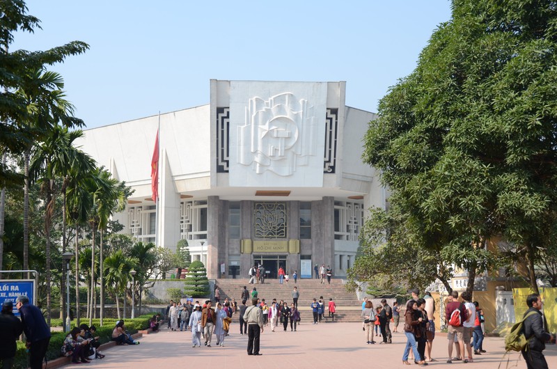 Ho-Chi-Minh Museum