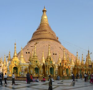 Sunset @ Shwedagon Pagoda