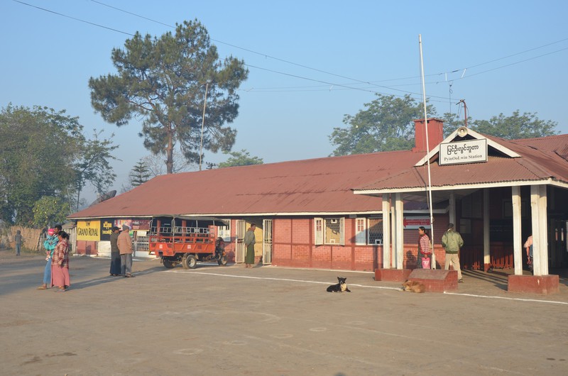 Bahnhof Pyin-U-Lwin