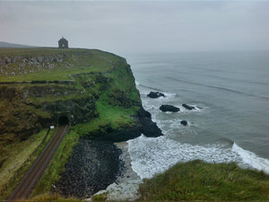 Daar aan de kust, de Ierse kust...