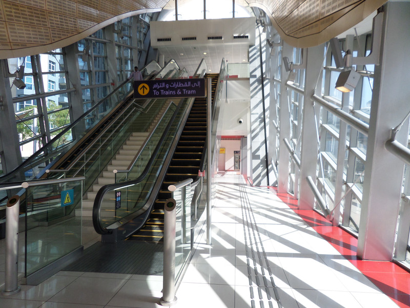 Jumeira Lakes Metro station