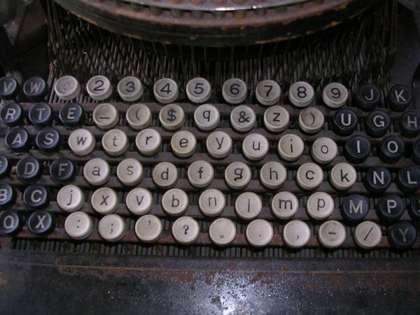 Pre QWERTY typewriter