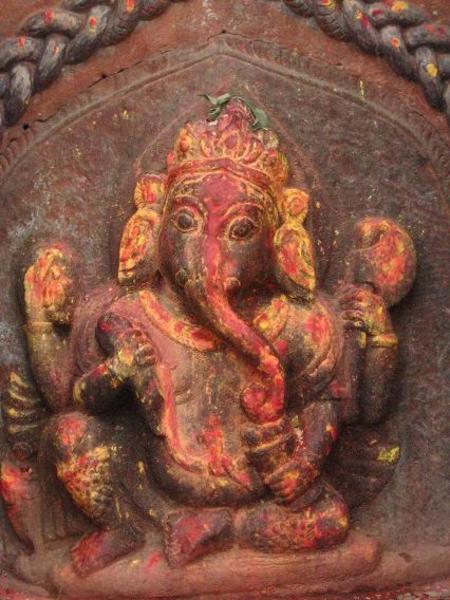 On oublie facilement que le Nepal est d'abord hindou....statue de Ganesh -Kathmandou-